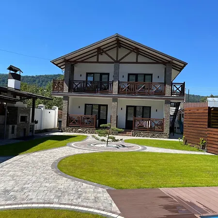 гірський кришталь Apartment *