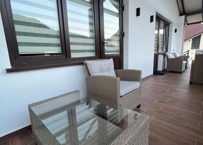 гірський кришталь Apartament